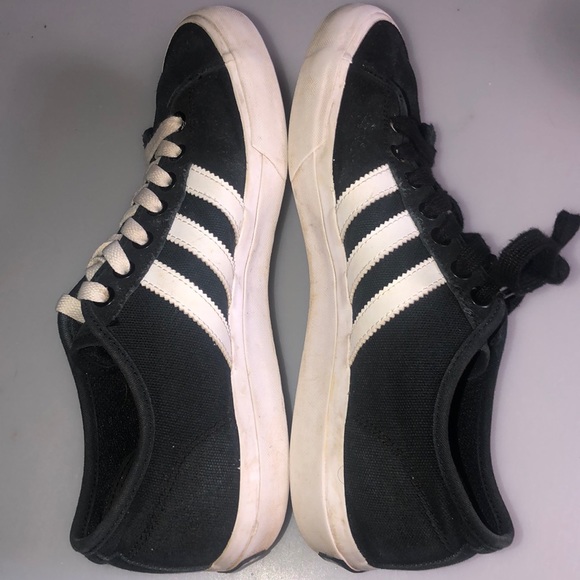 Adidas Canvas - Picture 7 of 8